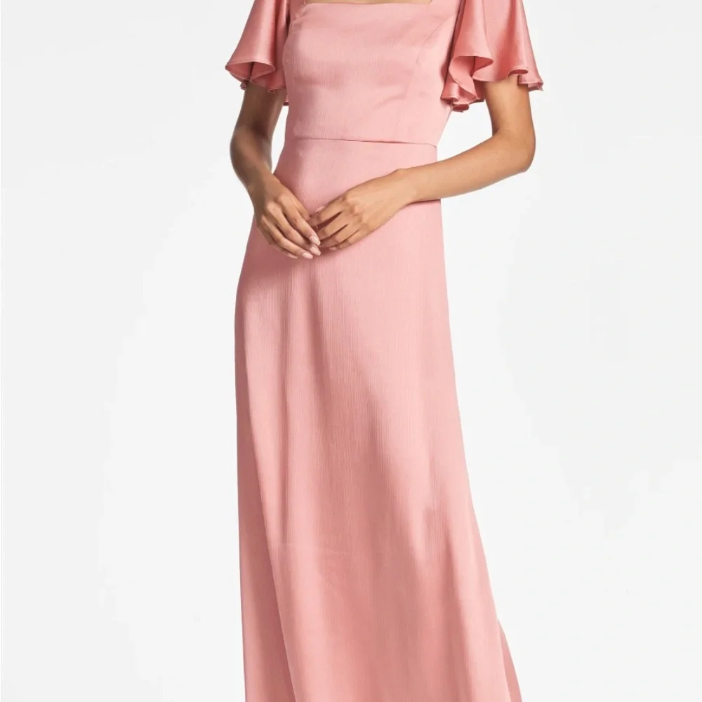 Elegant Sachin & Babi Gown - Picture 1 of 8